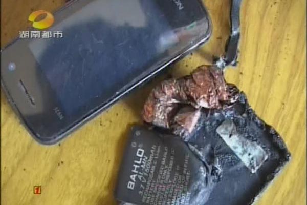 山寨手机真的很容易爆炸吗?-翻新机的电池会不