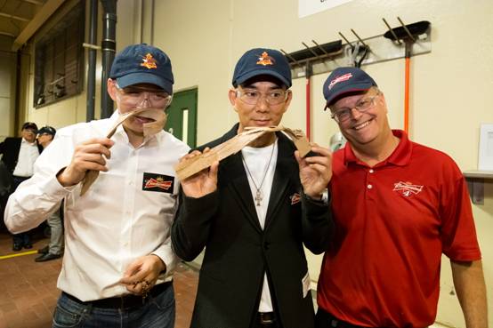 新乡卫辉百威啤酒厂操作工人的月工资是多少?