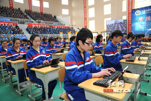职高生考大学只能考对口专业吗?!急…-读职高