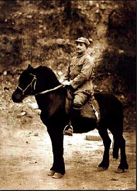 <em>贺龙照片</em>