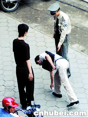 中国姓李的有多少人口_中国有多少人口(3)