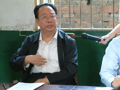 杨正午:衡阳火灾消防官兵体现的精神最伟大(图