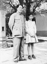 <em>毛主席女儿李敏</em>和外孙孔继宁讲述领袖家风(图