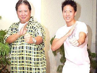 洪金宝父子新戏宣传《特警飞龙》