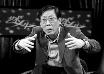 <em>儿子</em>和<em>女儿</em>相差三十岁 焦晃当幸福爸爸(图)