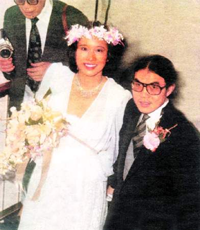 朱玲玲霍震霆离婚 27年婚姻路充满崎岖