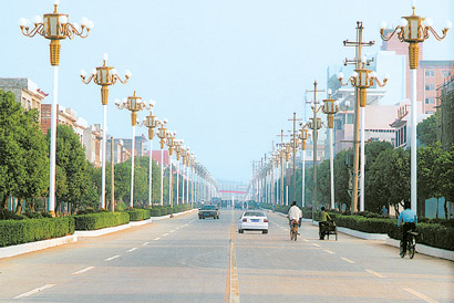 荒坡坡上崛起耀眼新城 江华县快速协调发展扫