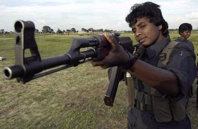 斯里兰卡政府军遭猛虎组织地雷袭击6人身亡[图