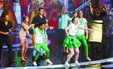 13th ��Chinese Bridge��come to an end