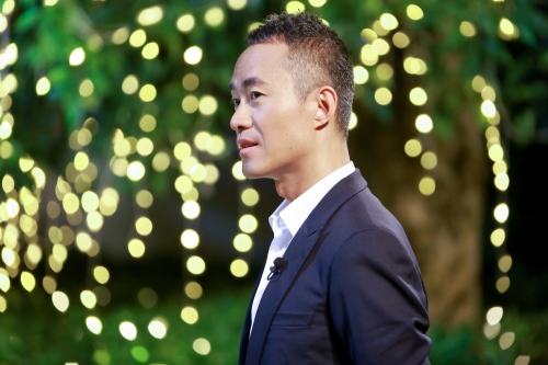 邱启明劲爆剧透黄金单身汉身近心尤远感情太微妙