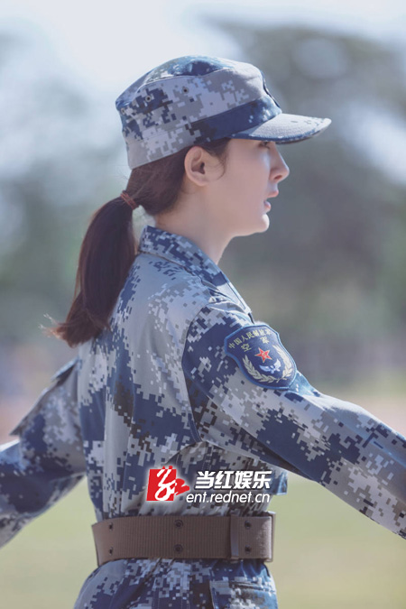 《真正男子汉2》杨幂再现神记忆 佟丽娅受罚落泪