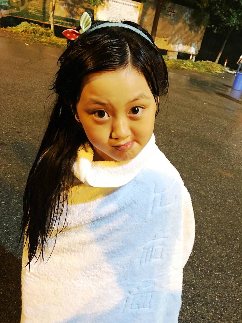 王芷璇《因为遇见你》演技获赞 车祸雨戏虐心