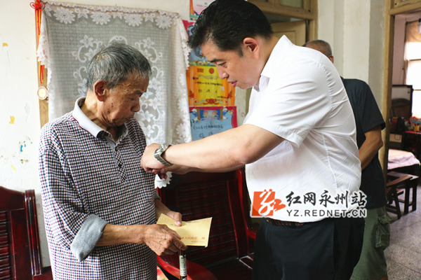 唐湘林到永州经开区走访慰问困难老党员