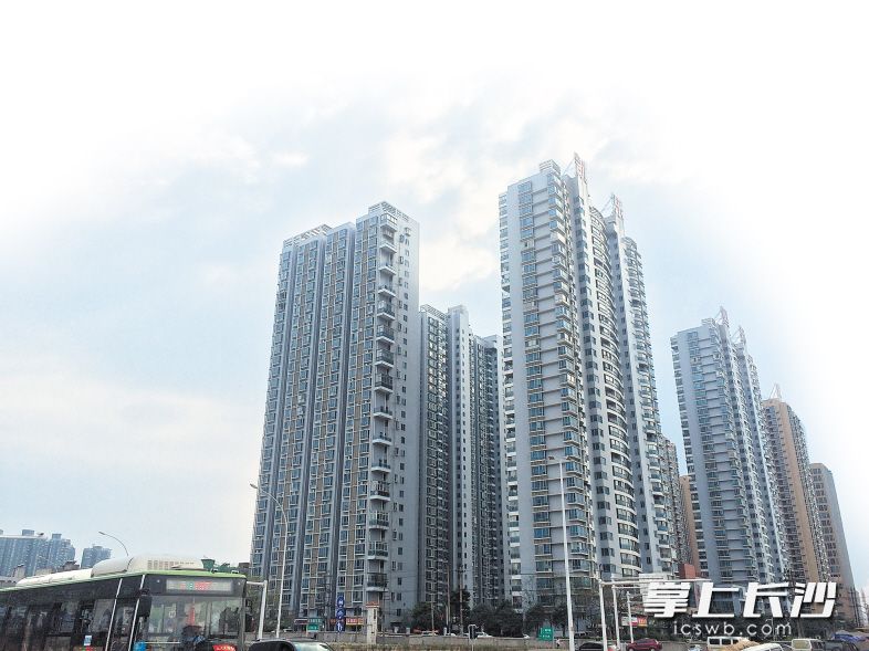 受最近调控政策影响，全省房地产销售数据同比下降。长沙晚报记者 孙占锋 摄