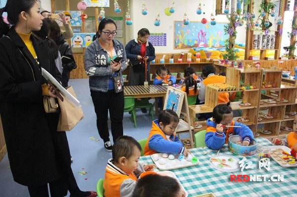 长沙市开福区普惠性民办幼儿园开展区域游戏观