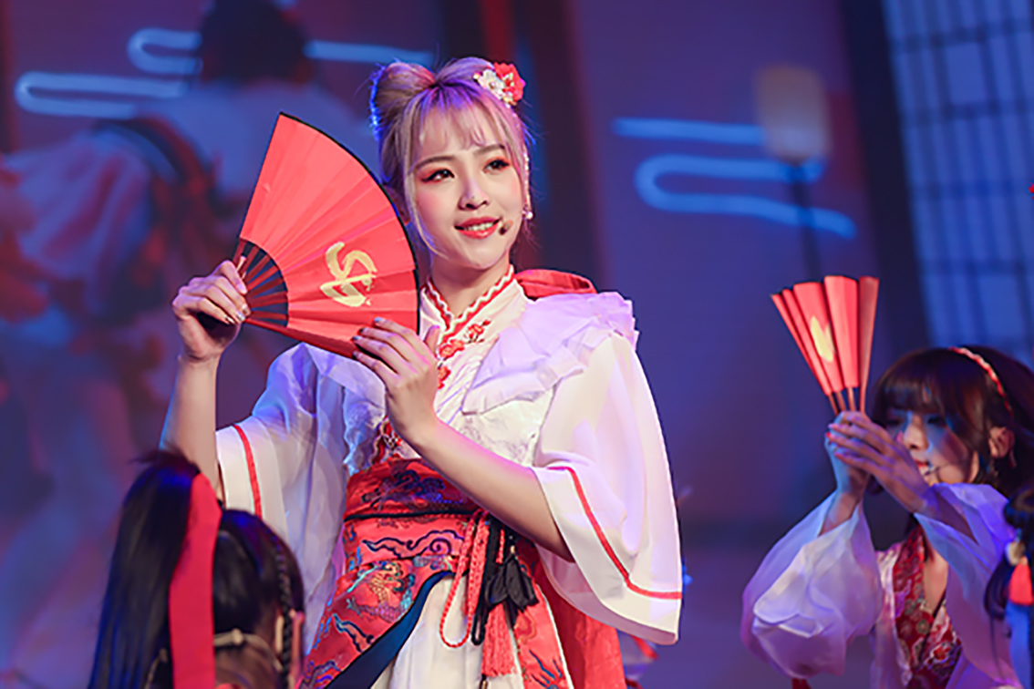 SING女团旗袍装成国字招牌 亮相亚洲音乐盛