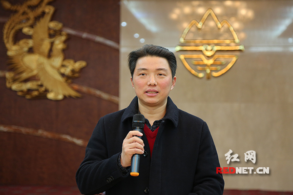 山南市表彰欢送湖南省首批组团式援藏专任教师