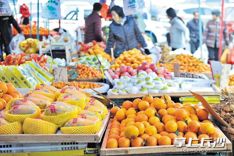 图为红星水果批发市场。 长沙晚报记者 王志伟 摄