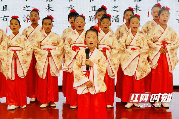 诗意永恒激荡 青春诗词大会天心选拔赛激活文