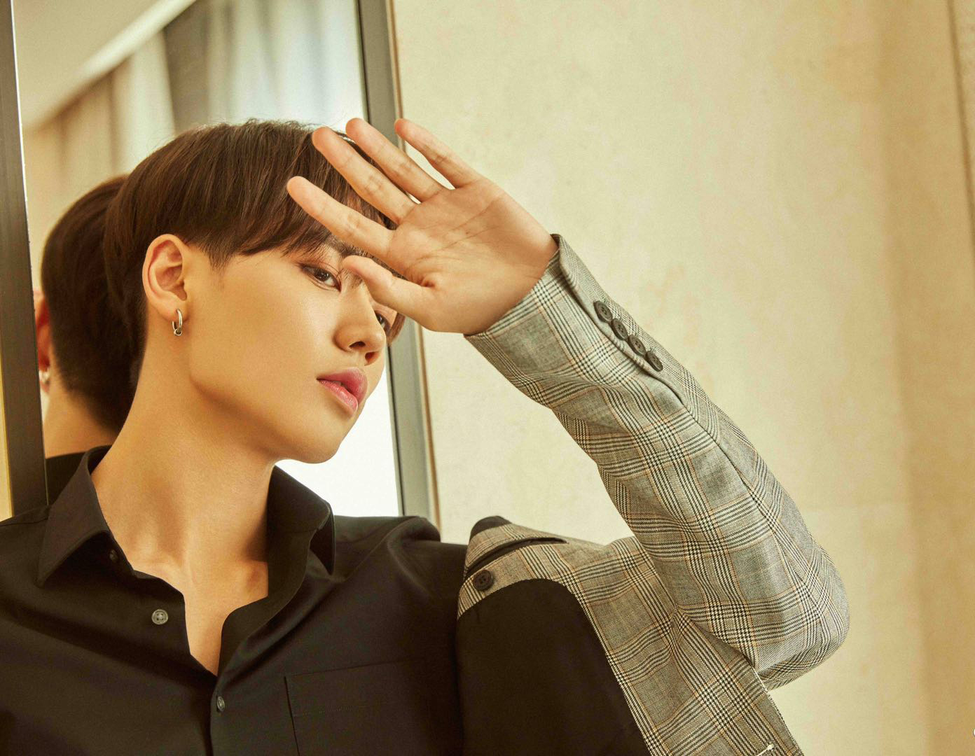 林彦俊首档常驻综艺曝光 《野生厨房》变身综