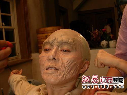 图:范冰冰为戏牺牲+扮鬼脸皮肤