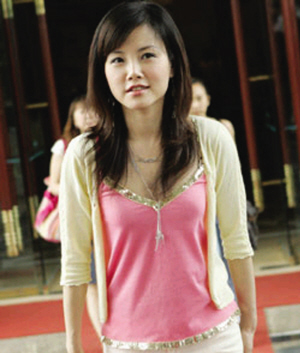 \相比谢东现在的女友,其实他的前女友