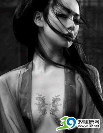 性感杂志封面 女星们的肉搏