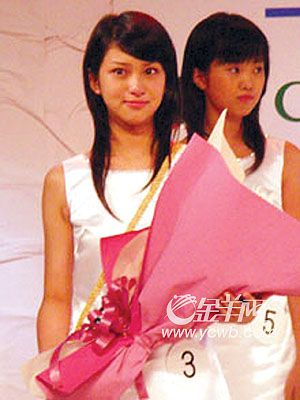 图:17岁中日混血儿+当选日本国民美少女