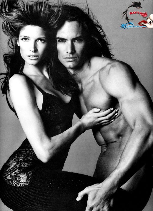 组图:力量之美 <em>欧美</em>黑白<em>人体</em>摄影欣赏