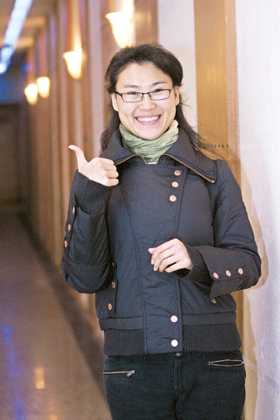 <em>姜昆</em>在长沙收<em>女</em>徒弟原野 拜师仪式由大兵主持