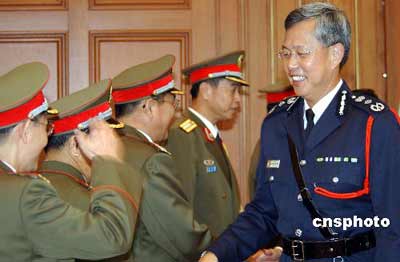 国务院任命邓竟成任香港警务处处长