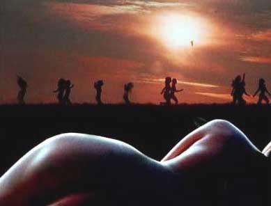 组图:韩国艺术电影《麻姑》千人群裸抢夺眼球