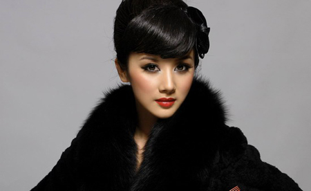 组图:孙菲菲雍容皮草写真 演绎别样妩媚风情