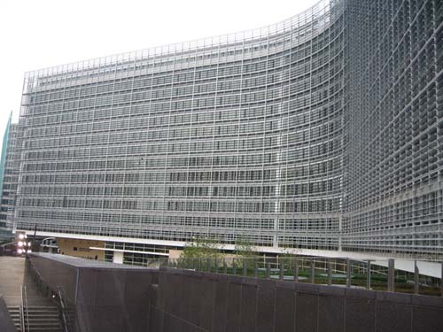 欧盟总部大楼老填钱+装修工程成了无底洞