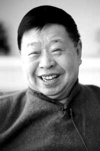 马季(1934-2006),原名马树槐,河北省宝坻县人,中国新相声代表人物