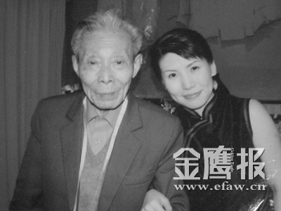 褚宏生:曾为<em>影后胡蝶</em>,刘少奇夫人王光美做旗袍