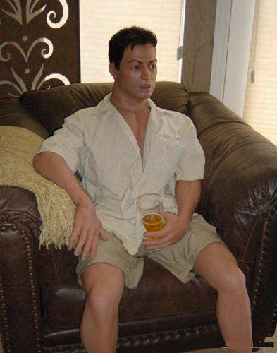 曝光富婆们专用的充气<em>男人</em>