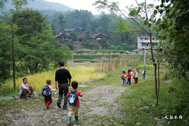 平凡而动人的教师之歌