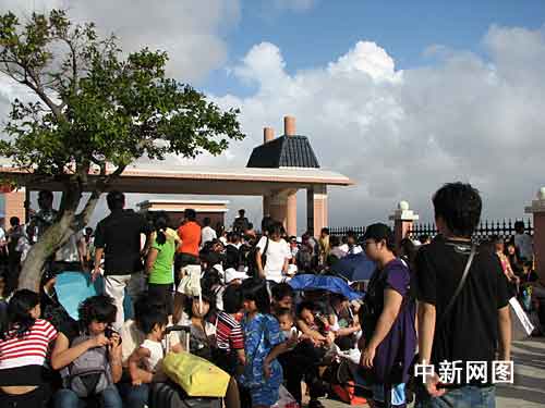 广东下川岛滞留游客已撤离 信息不畅是拥堵码