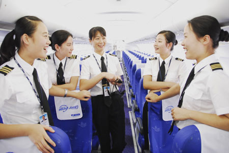 南航<em>首批女飞行员</em>