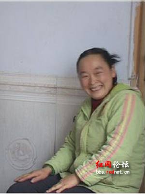拦车救人的湖北农妇