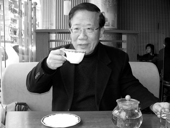 17年前皇甫平参与姓资姓社的那场争论_改