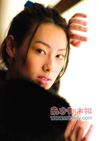 梁洛施从来不是乖乖女 在英皇八年不曾开心过