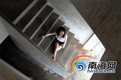 18岁<em>少女</em>海口拍<em>人体</em>写真 尽显颓废美_图片频道