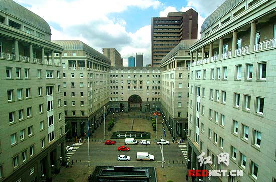 【红网记者南非行】初窥南非银行内部景象(组