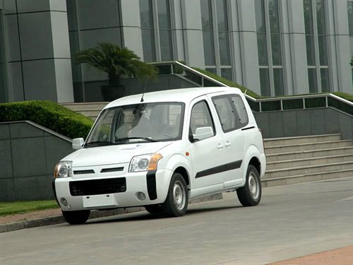 福田汽车cdv跨界车型 蒙派克 迷迪发布高清图片
