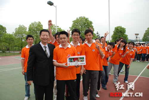 奥运湖南赛会志愿者举办pk赛 检阅拓展训练成