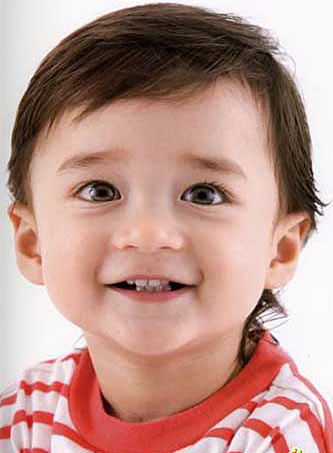 组图:成龙《宝贝计划》的<em>宝宝</em>长大后的样子