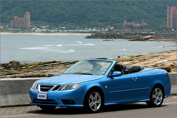 saab 9-3全车系包括:四门轿跑车liner 2.0t、vector 2.0ts、高清图片