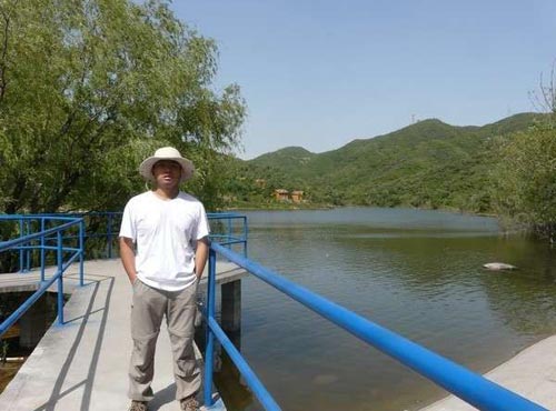 疑似上海袭警凶手博客曝光 网友呼吁公开审判